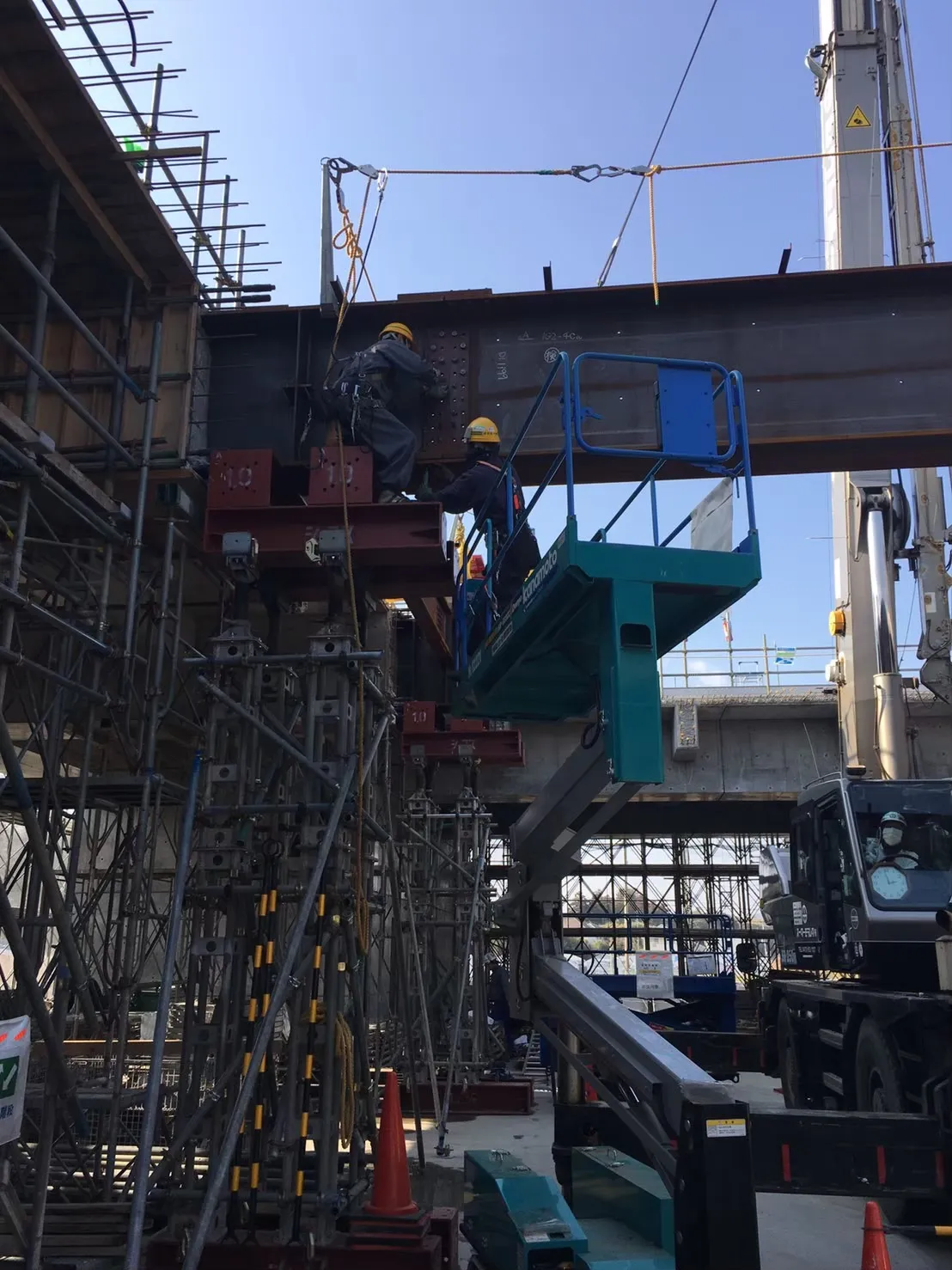 高所作業で鳶を目指す千葉県千葉市中央区の働きやすさと求人比較ガイド